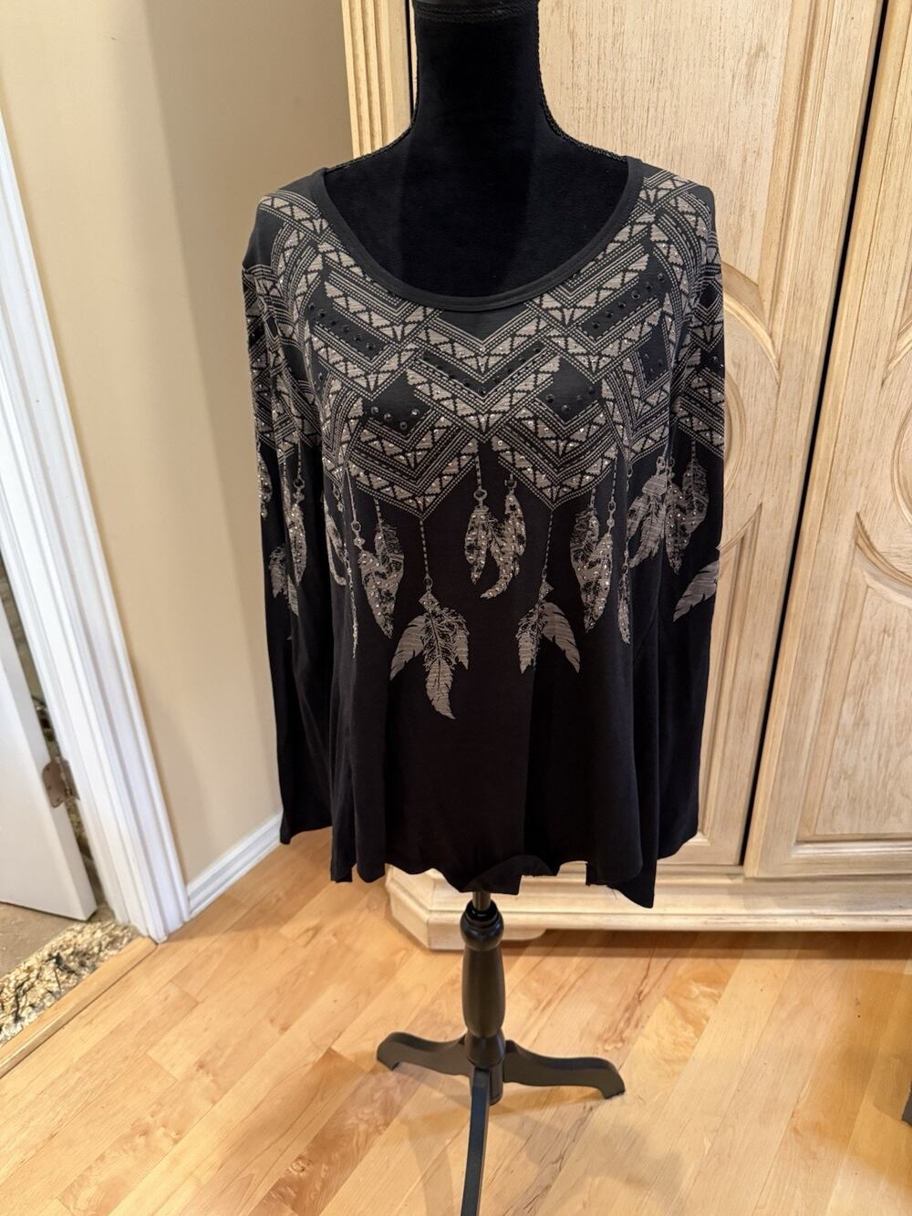 Vocal Feathers Bling Black Women’s Tunic Top Size Xl